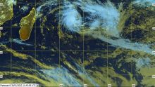 Le cyclone Batsirai à 910 km de Maurice
