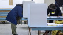 Au Canada, fermeture des premiers bureaux de vote d'un scrutin sous la menace de Trump