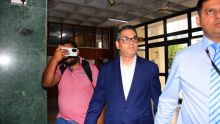 ? [Live updates] Affaire MIC : l’ancien gouverneur de la BoM, Harvesh Seegolam, est arrivé au tribunal de Port-Louis