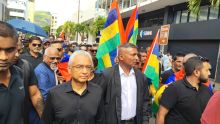Port-Louis : Pravind Jugnauth présent à la marche de protestation contre le relèvement progressif de l’âge de la pension de vieillesse à 65 ans