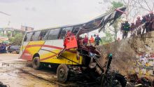 Bangladesh: au moins 19 morts dans l'accident d'un bus