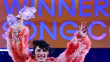 Eurovision: Nemo rend son trophée 2024 pour protester contre la participation d'Israël