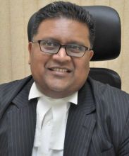 Lien de filiation: la paternité de l’enfant de Nandanee Soornack fait débat