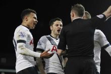 Premier League : le trio de tête à l'arrêt, Liverpool écrase City