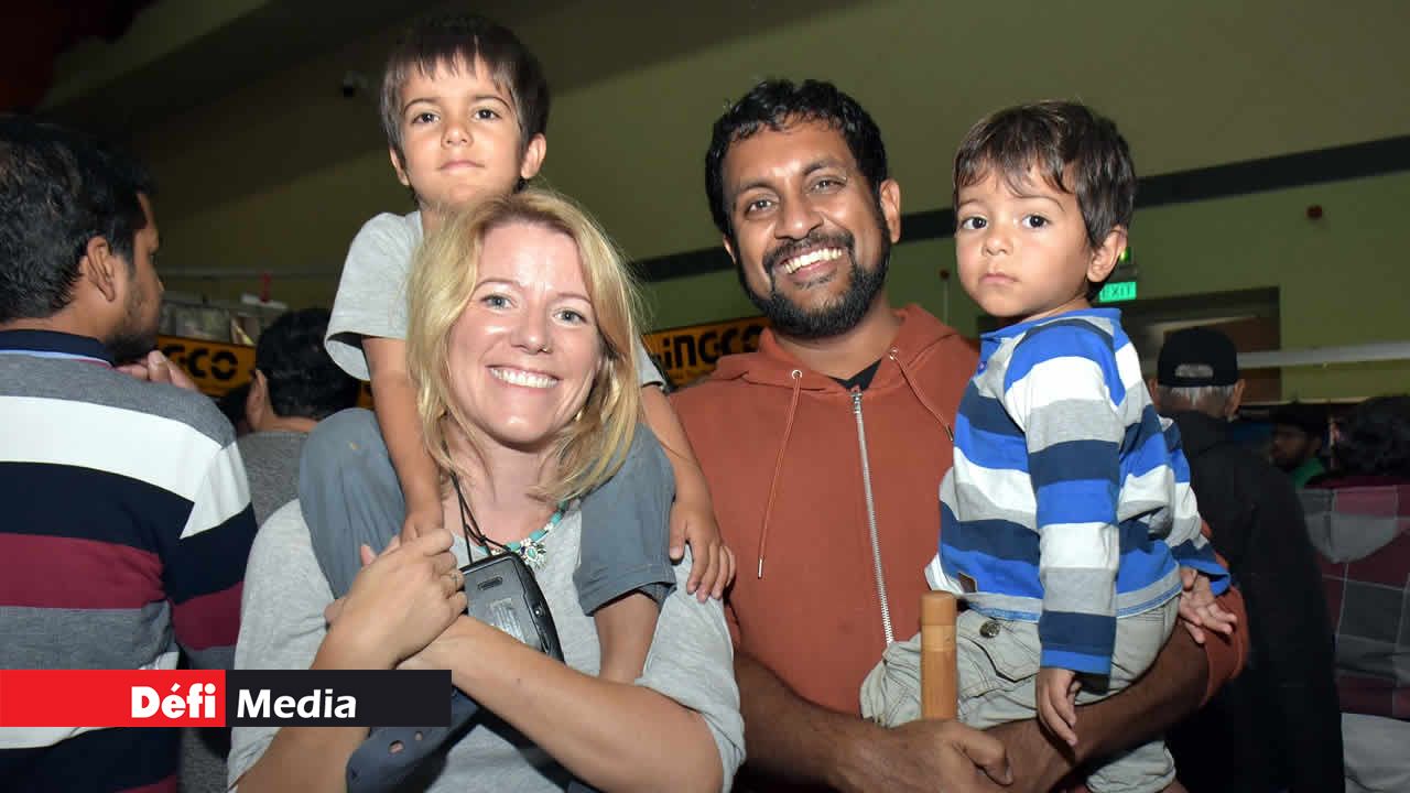 Le couple Dosooye recherchait des lits pour ses deux fils. Salon du Déstockage