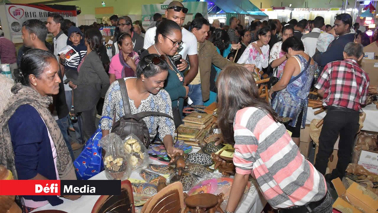 Les amoureux de la déco ont fait de belles découvertes. Salon du Déstockage