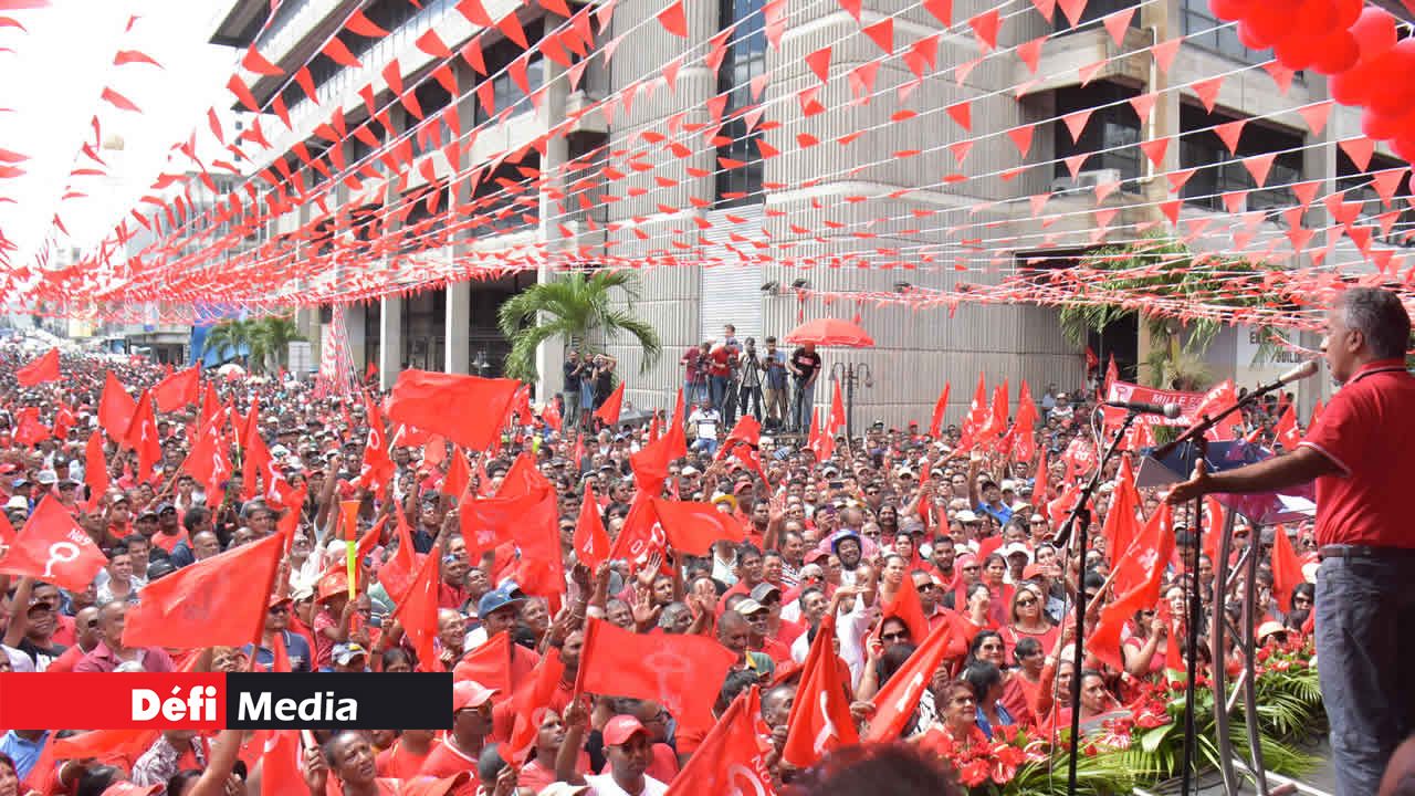 Il est 11h18 : La marée rouge au coeur de la capitale.