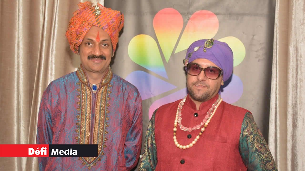 Le Prince indien en compagnie de son ami américain, Duke De Andre Richardson.