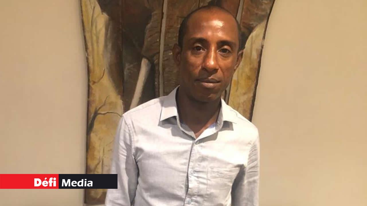 Claude Artnell Parsad.