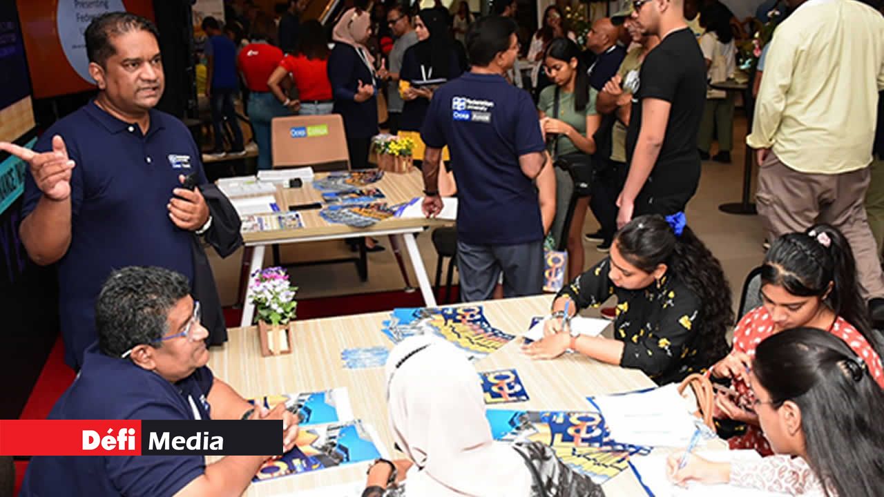Ocep Aussie, affilié à la Federation University de l’Australie, propose des cours d’enseignement supérieur à Maurice, dans ses locaux à Curepipe et à Port-Louis. Des brochures et des prospectus ont été distribués aux visiteurs.
