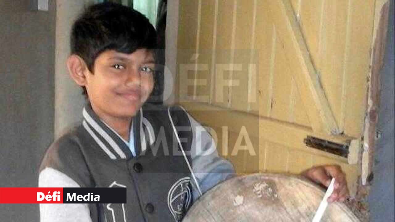 Aggen revenait de la boutique lorsqu'un van l'a renversé.