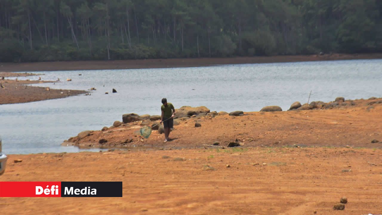 Les réserves en eau diminuent et si d’ici la fin de décembre, il n’y a pas de pluie, la situation risque d’être très critique avec des mesures extrêmes envisagées par la CWA. La pluviométrie a été déficitaire cette année.