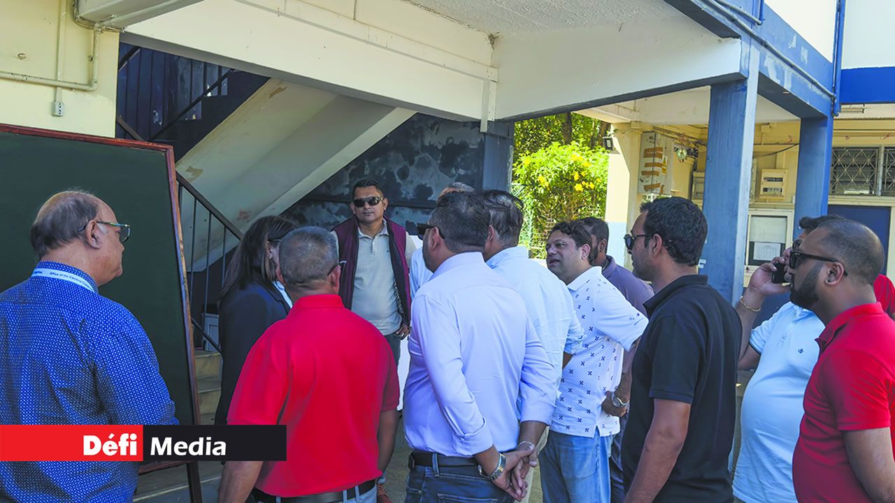 Petit incident à l’arrivée des candidats de l’Alliance du Changement au Ward 3 à l’école Notre Dame de la Visitation.