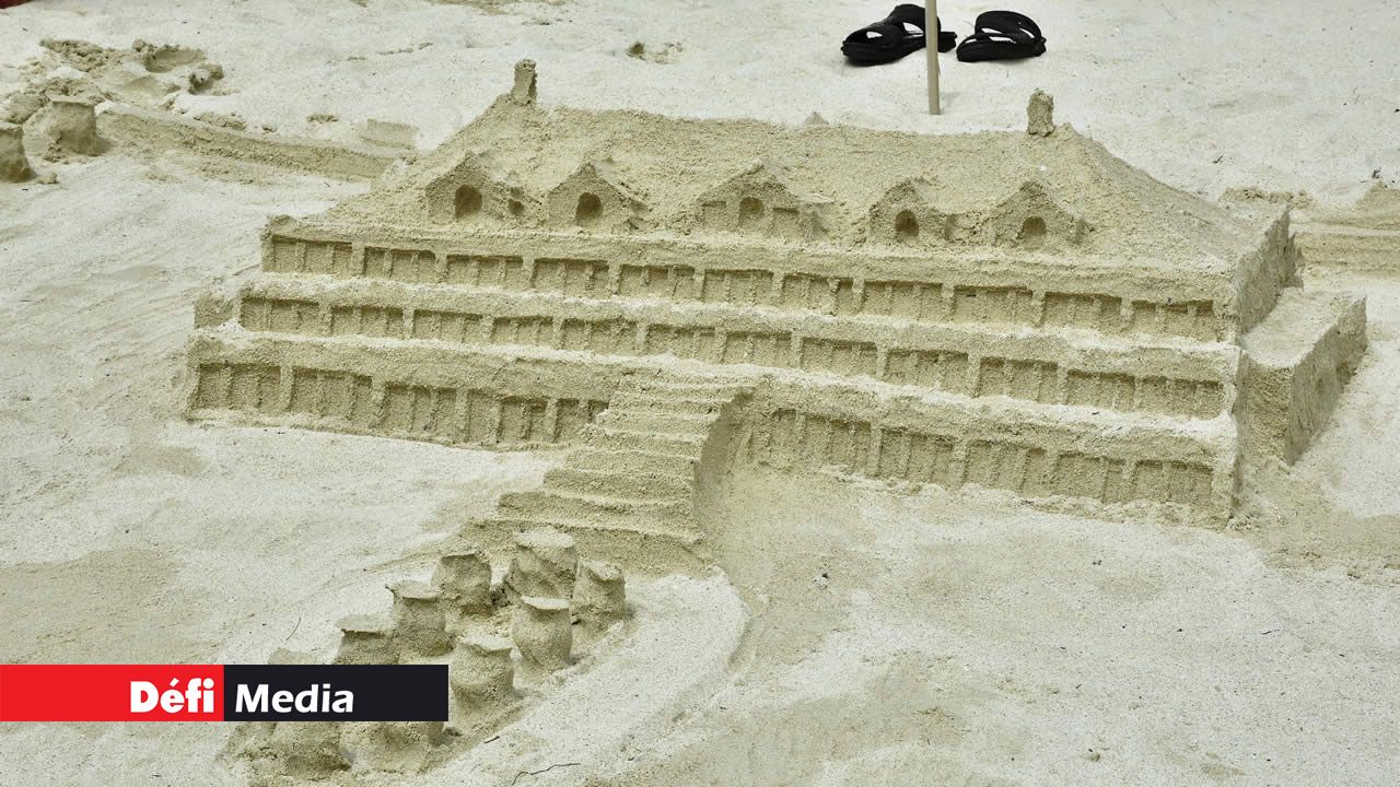 L’Hotel de Sugar Beach crée par Rajesh Chamroo, habitant de Flic-en- Flac. L’Hotel de Sugar Beach crée par Rajesh Chamroo, habitant de Flic-en- Flac.