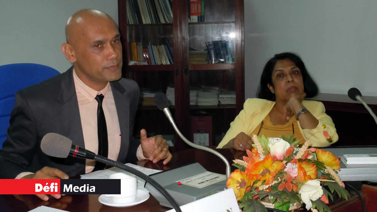 Le Dr Jagutpal et le Dr Veenoo Basant Rai.