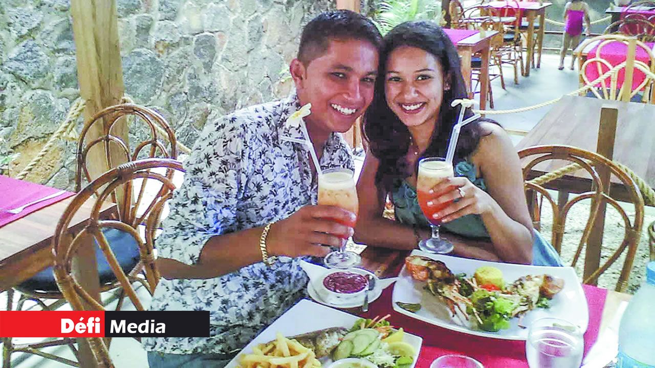 Leur tout premier rendez-vous, à l’époque de l’adolescence…