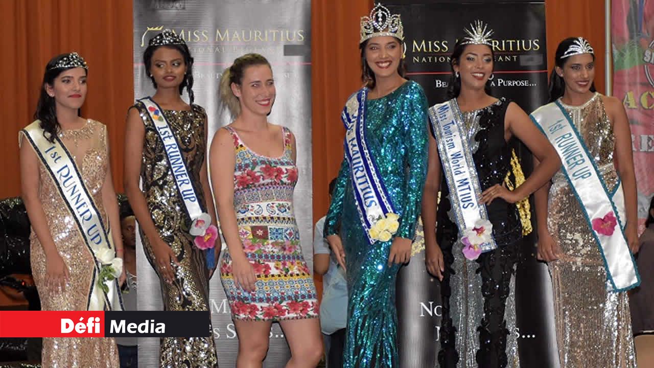 Sept finalistes de Miss Mauritius 2018/2019 ont défilé à 17 heures dans les robes de soirée de la boutique en ligne Whoops. 7e édition du Salon de la Famille et de la Santé