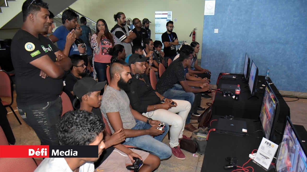 Tournoi de gaming avec Esport Faction. 7e édition du Salon de la Famille et de la Santé