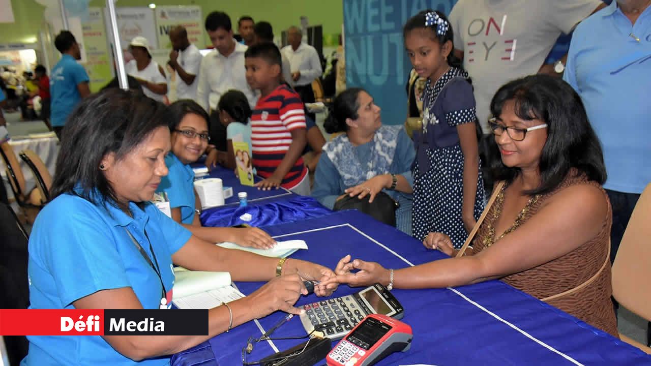 Plusieurs dépistages gratuits étaient proposés sur différents stands. 7e édition du Salon de la Famille et de la Santé