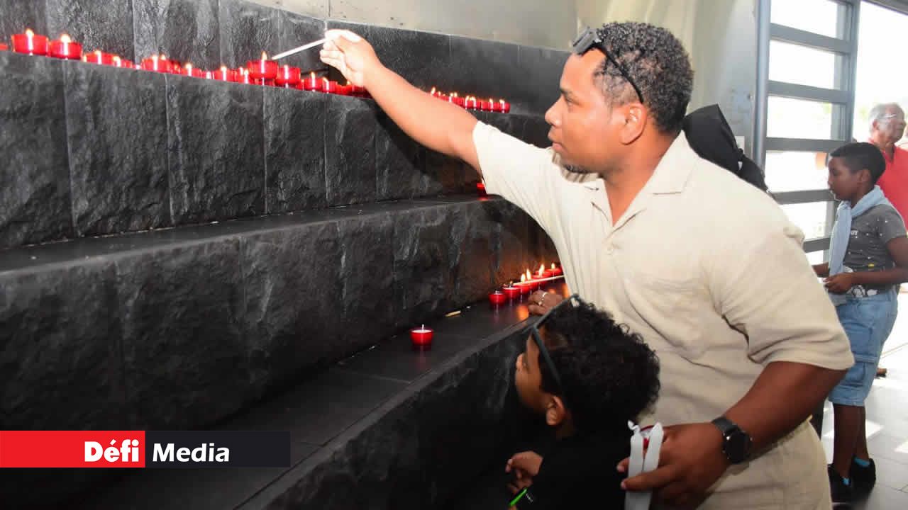 Un père transmet la flamme de la foi à son fils…