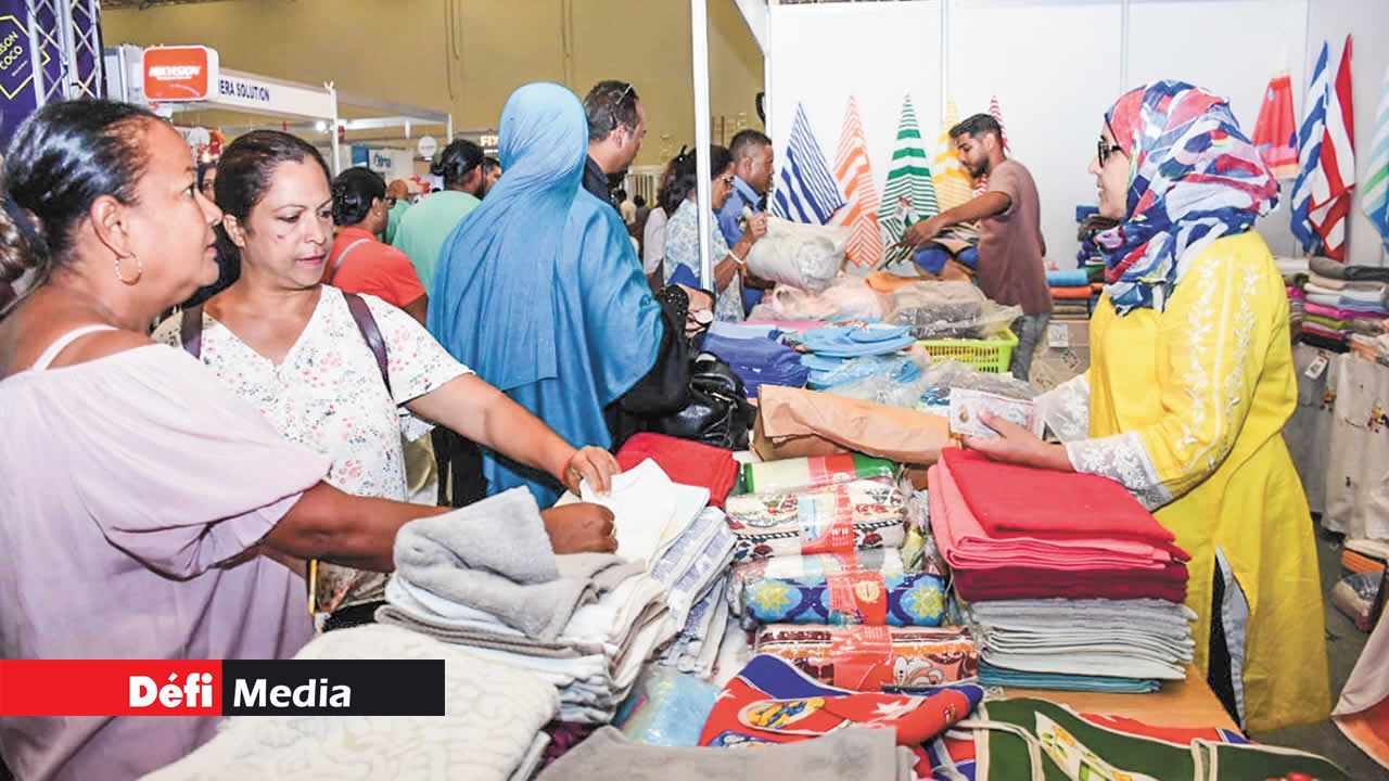 Alsace Home Essentials expose sa collection de serviettes.