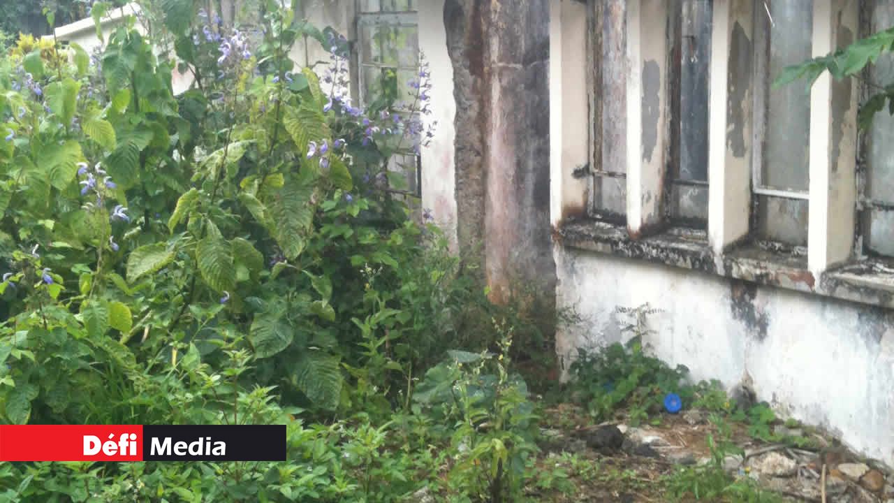 Les habitants demandent à la mairie de servir  des mises en demeure.