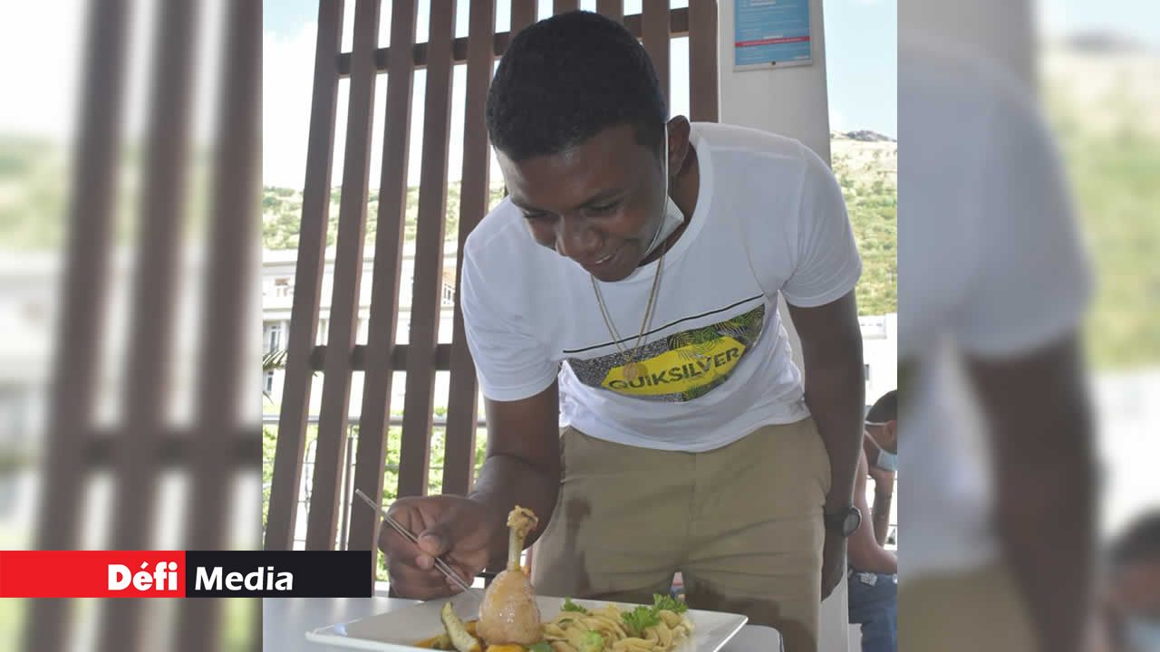 Moment de concentration pour Emmanuel Lisette, avant de passer devant le jury.