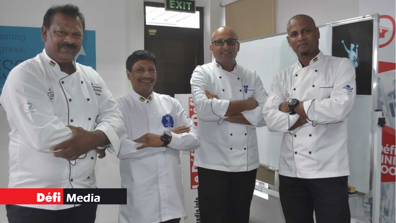 Les membres du jury (de gauche à droite) : Veeren Pillay, Vijranand Kallooa, Avinash Cheenatur et Ricardo Kathan.