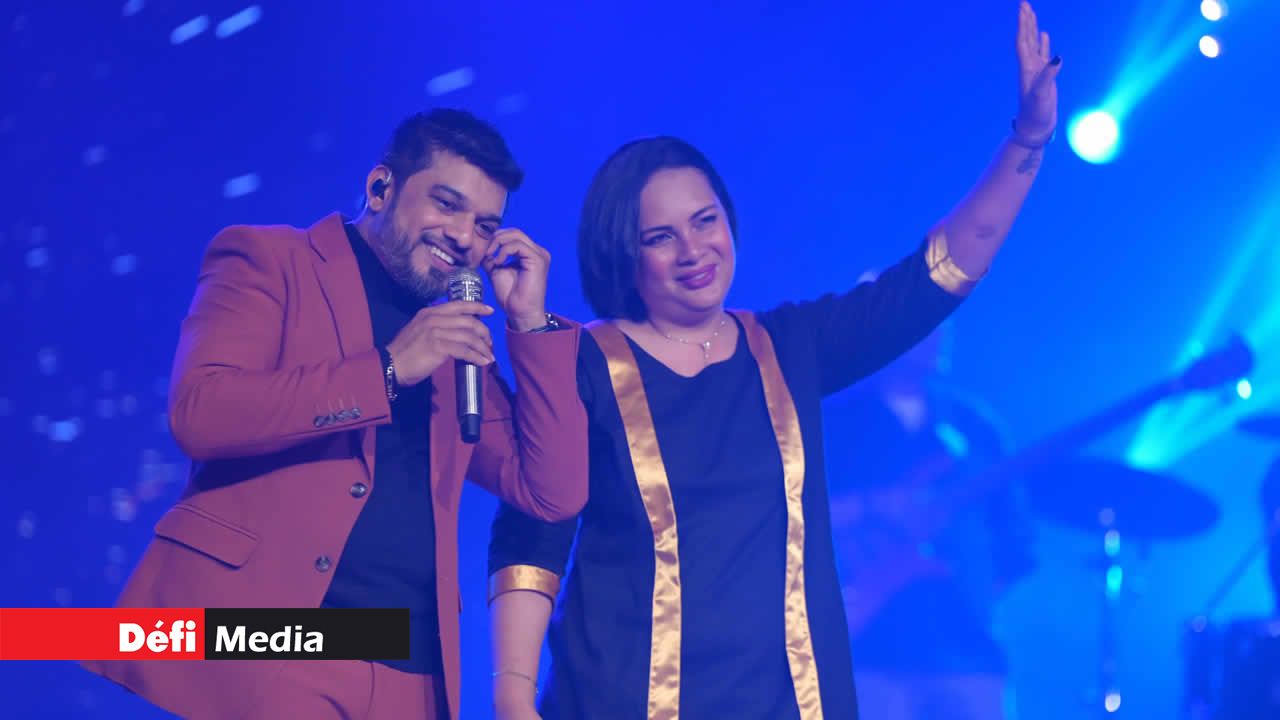 Le second hommage était pour Wendy Jearee, l’une des choristes de King, qui a courageusement combattu un cancer en phase avancée. Malgré la maladie, elle n’a jamais baissé les bras. Elle a chanté avec une détermination inébranlable.