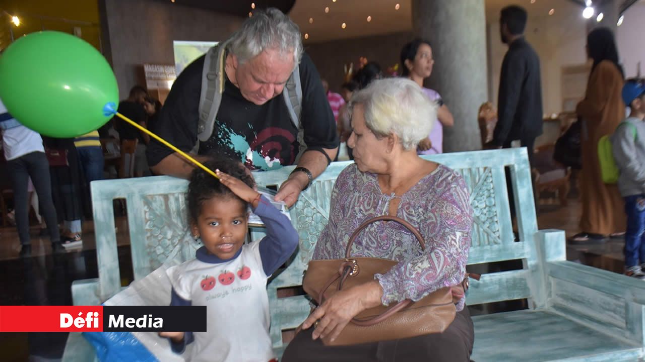 Les Mauriciens se sont déplacés en famille.