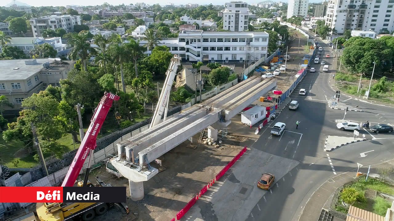 Les grosses structures en béton sont déjà sur place à Rose-Hill.