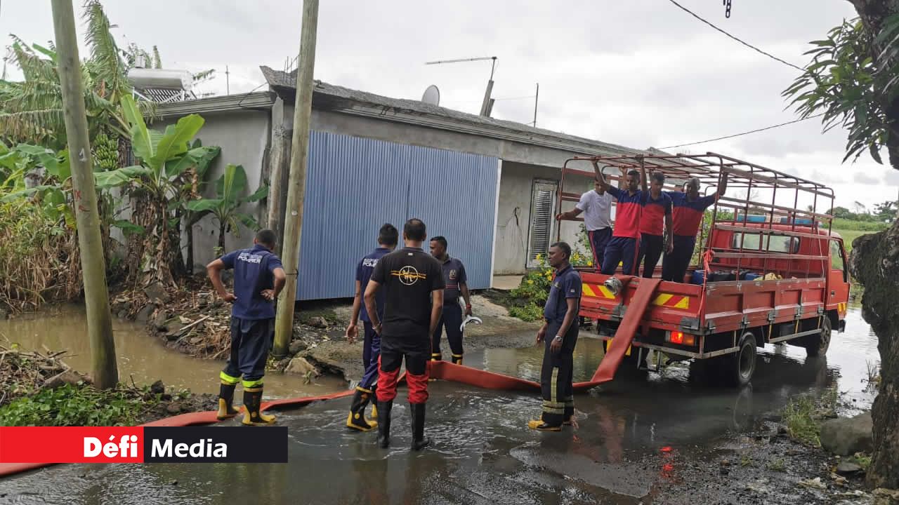 Les pompiers en alerte maximale. Bramsthan
