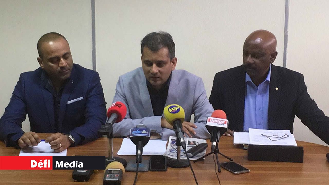 Bobby Hurreeram, Zouberr Joomaye et Joe Lesjongard