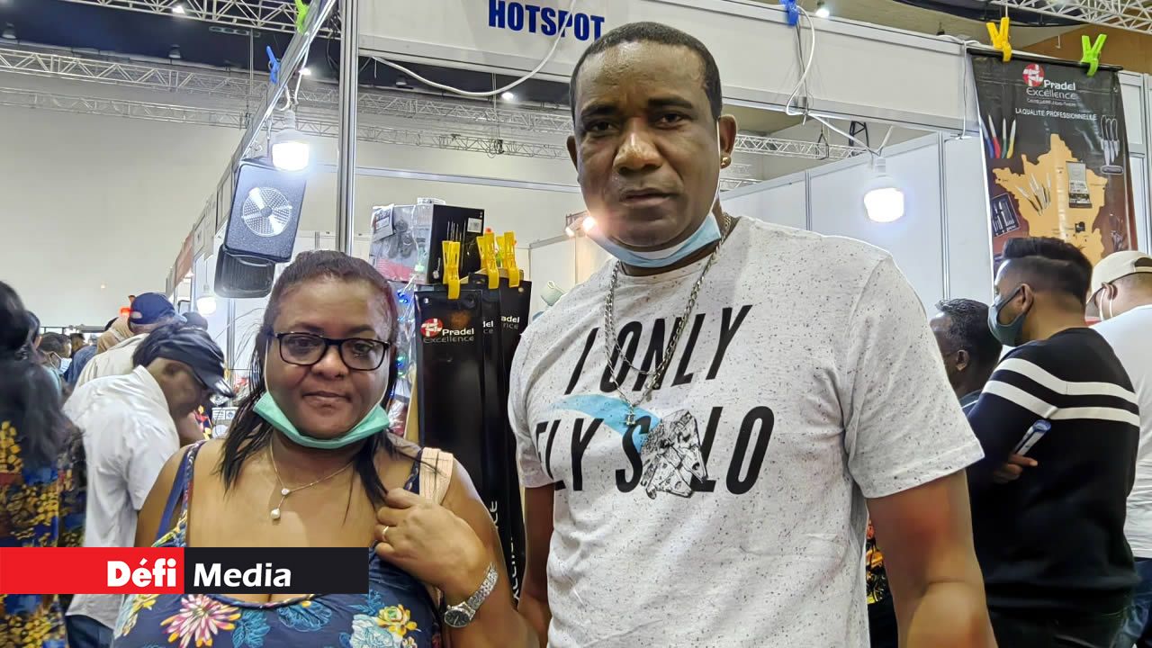 Le couple Baronet a acheté des tapis et des rideaux.