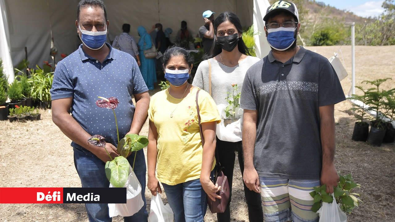 La famille Armoogum a fait le plein de fleurs.