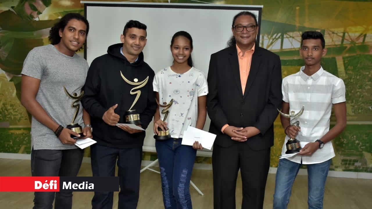 Zeness Montre To Talan  