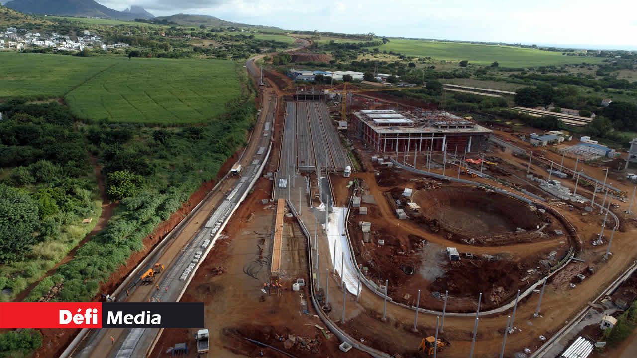 Autrefois un vaste champ de cannes et de sous-bois, cette zone de Richelieu abrite le dépôt du Metro Express. Metro Express