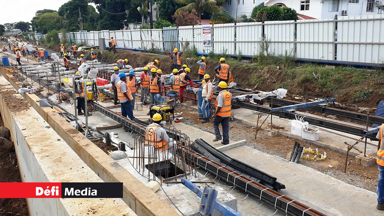 Forte mobilisation des ouvriers à Beau-Bassin. Metro Express
