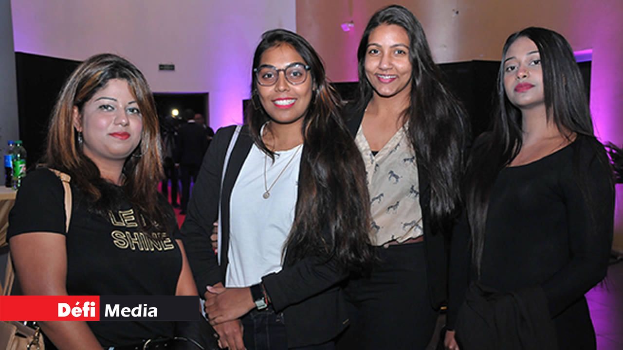 Khirti Rajputty, Ptp Associate, Naushin Heerah Ptp, Associate, Karishma Koosul, Otc Associate, et Lisheekha Surroop, Ptp Associate d’Accenture.