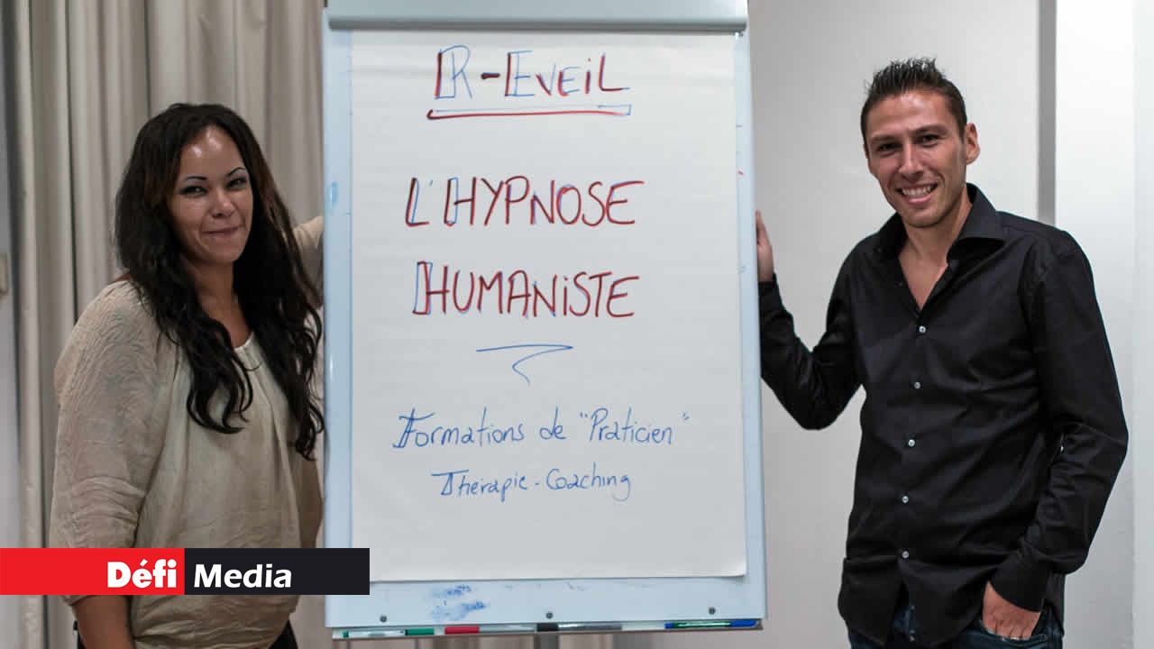 Fabien Debray, maître praticien en Hypnose Humaniste, en compagnie de son épouse Christelle Saget.