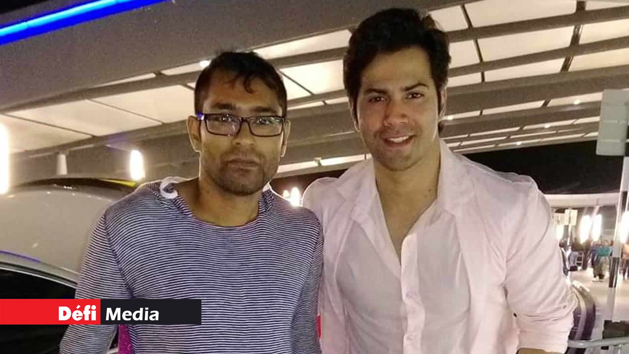 « Varun Dhawan est tout aussi comique et amical, tel qu’on le voit quand il est à l’écran », dit-il. Cette photo a été prise après le tournage de Judwaa 2 en 2017. Kunal Kutwaroo