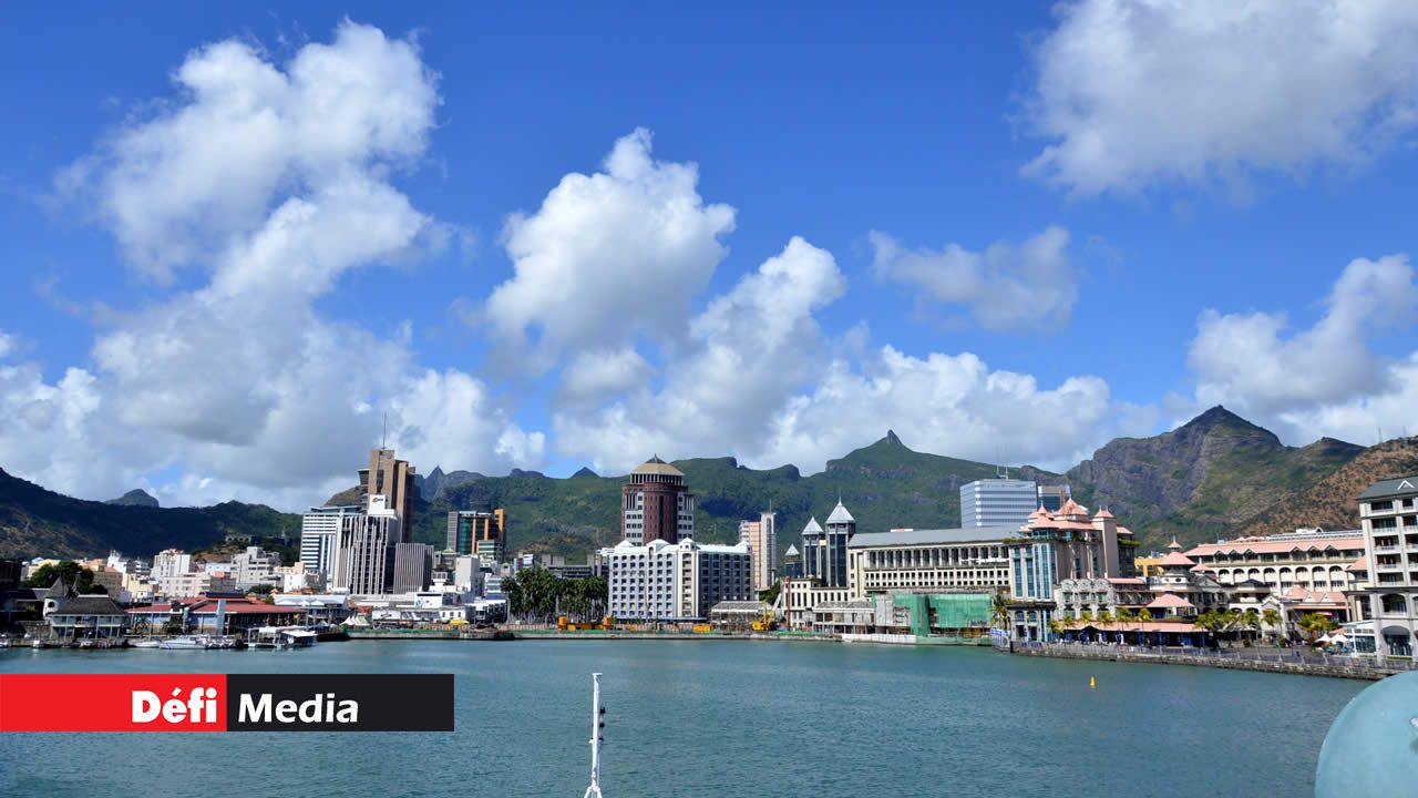 Réduire le ‘red tapism’ est le mot du jour au ministère du Commerce.