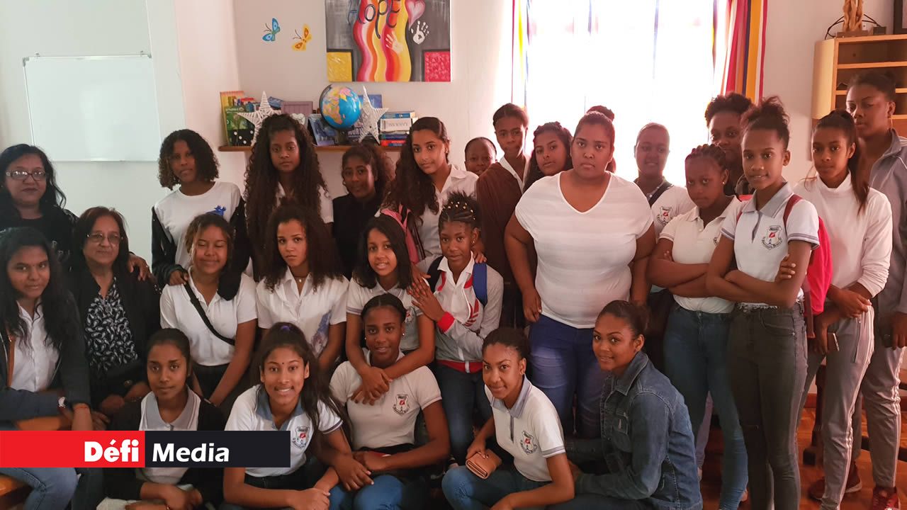 Les élèves de DIS-MOI Medco