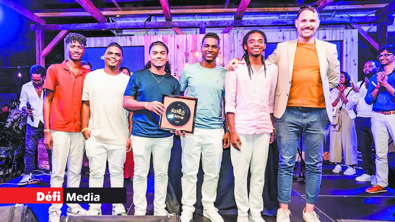 Nathaniel avek Mozayik, parmi les lauréats.