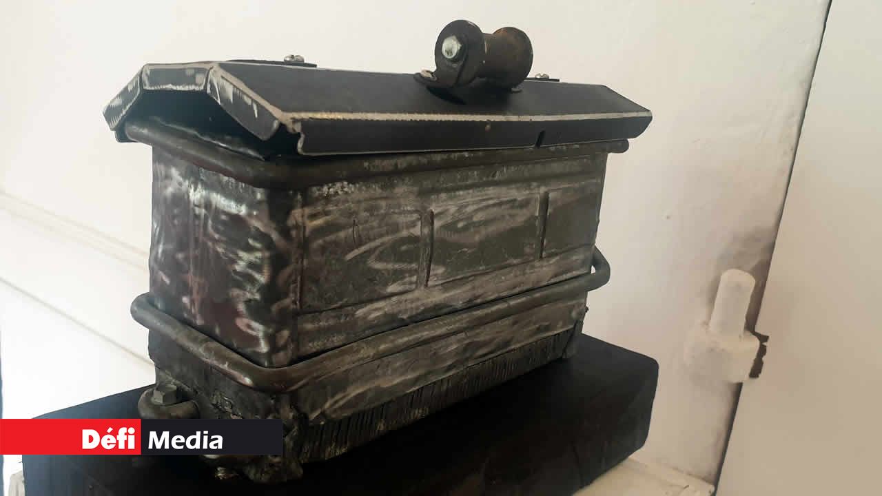 Vick Kumar Shibdoyal a converti des déchets métalliques en trésor ! En effet, il a élaboré un coffre aux trésors de l’ère des pirates. National History Museum