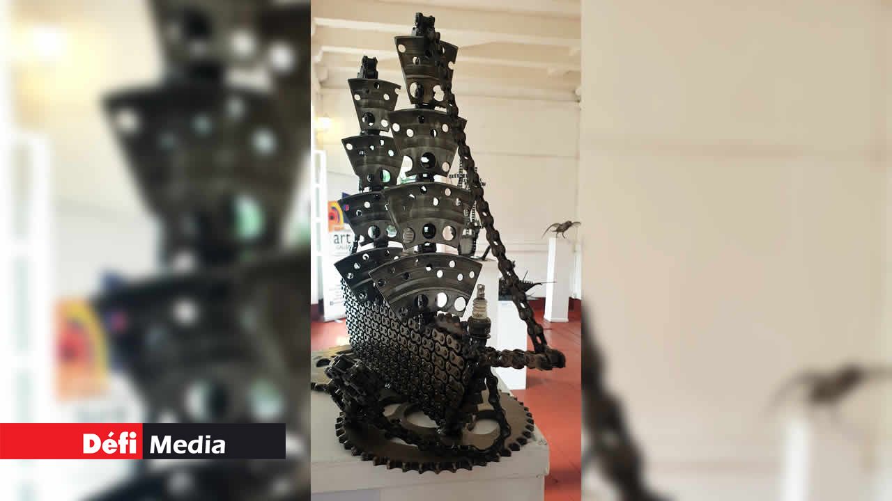 Qui d’autre que Vick Kumar Shibdoyal pour réaliser un navire à partir de différentes parties d’une bicyclette ? « The Ship » dans toute sa splendeur ! National History Museum