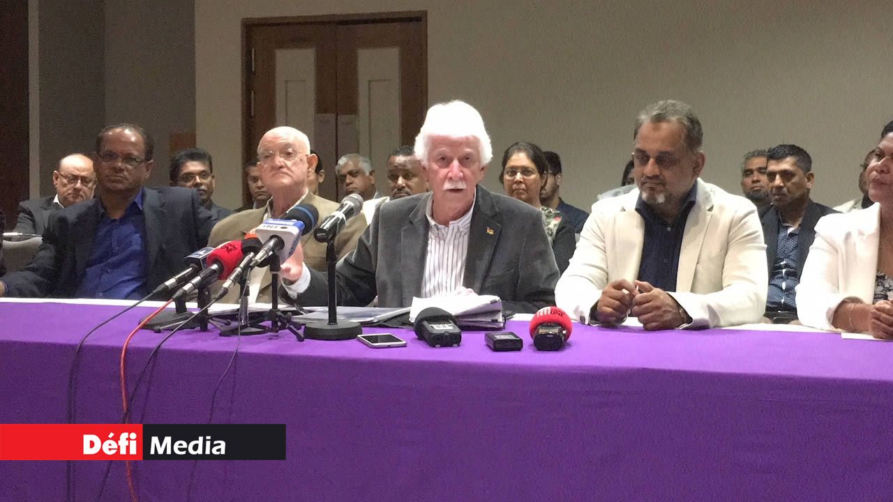 Conference Paul Berenger