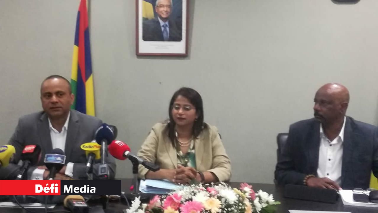 Bobby Hurreeram, Roubina Jadoo-Jaunbocus et Joe Lesjongard