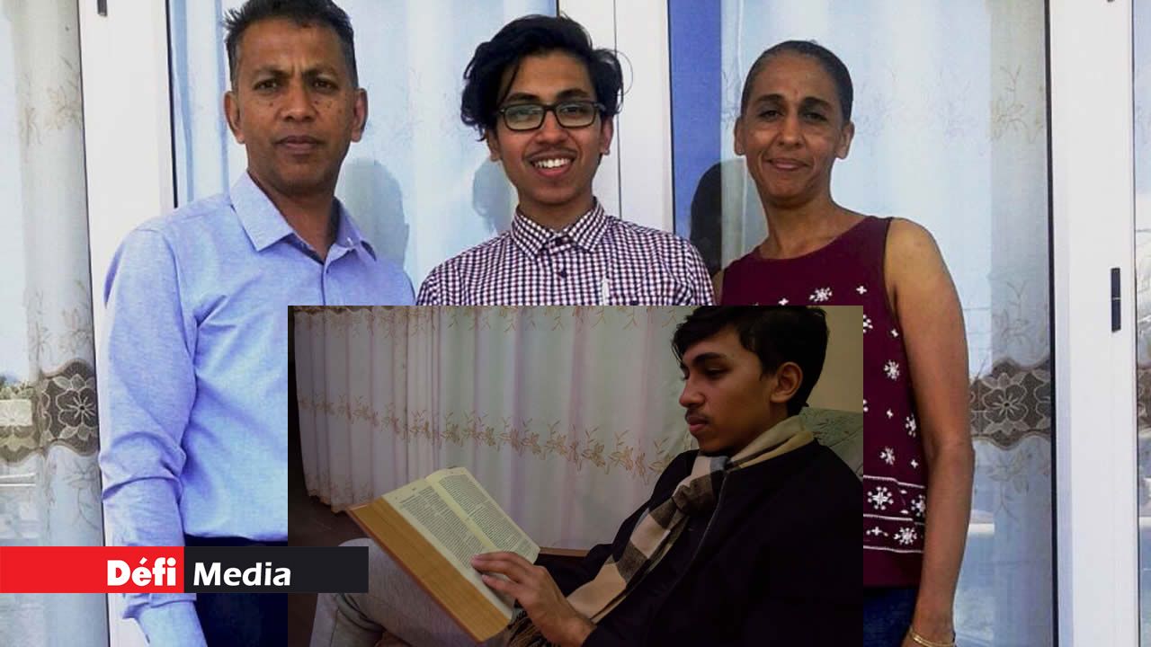 Samuel en compagnie de ses parents, Sam et Shirley.