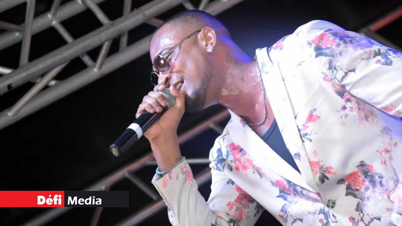 Mr Love a interprêté des chansons romantiques pour l’occasion. The Reality Show de Radio Plus